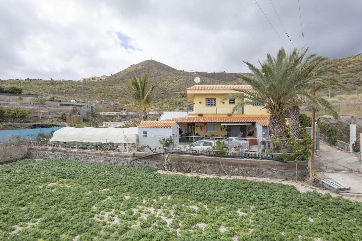 3 bedroom Villa for sale in Granadilla de Abona with garage - € 850,000 (Ref: 8160957)