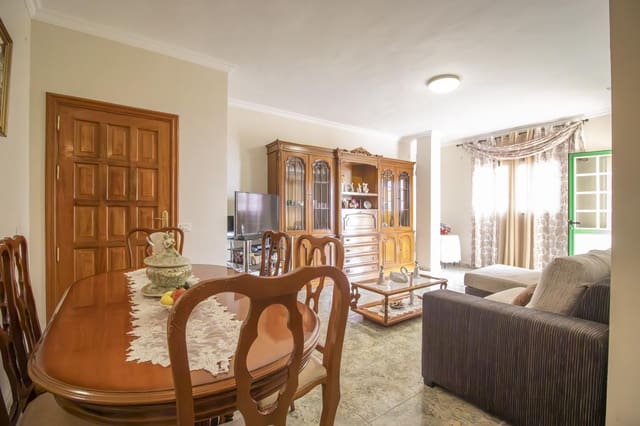 3 soveværelse Villa til salg i Granadilla de Abona med garage - € 850.000 (Ref: 8160957)