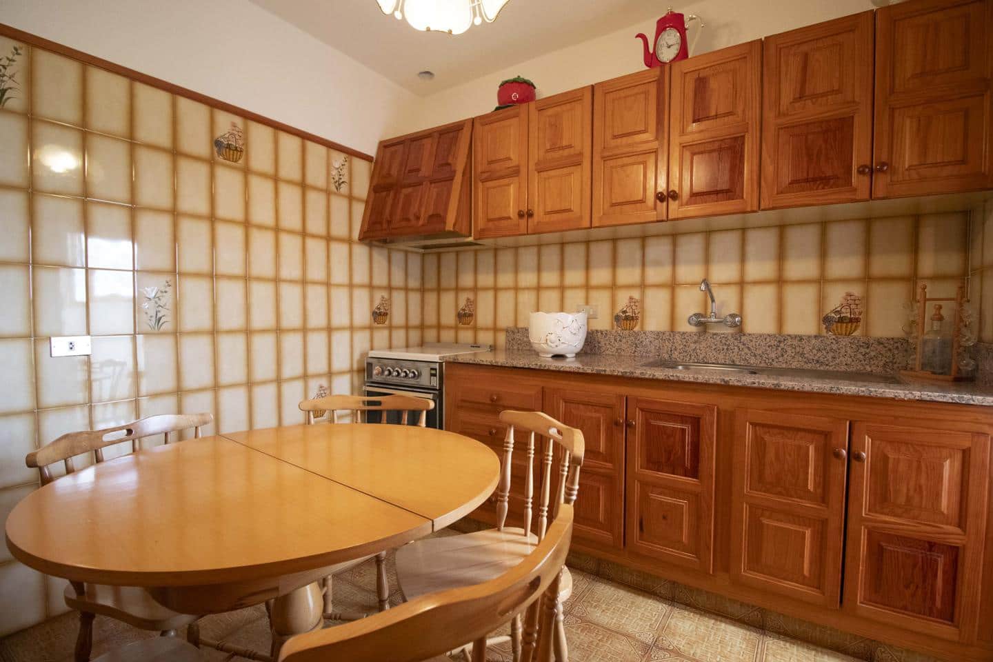 5 bedroom Villa for sale in La Orotava - € 295,000 (Ref: 8225428)