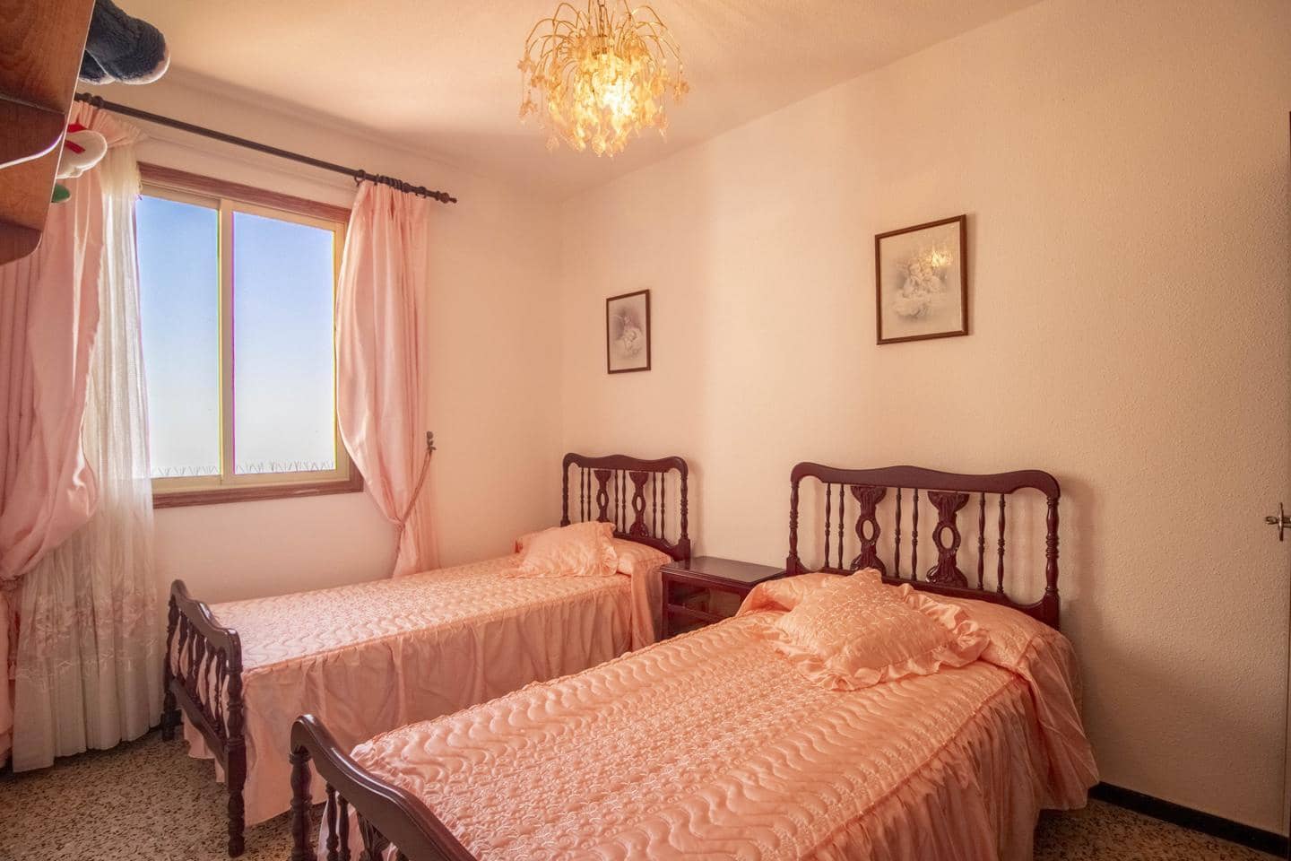 5 bedroom Villa for sale in La Orotava - € 295,000 (Ref: 8225428)