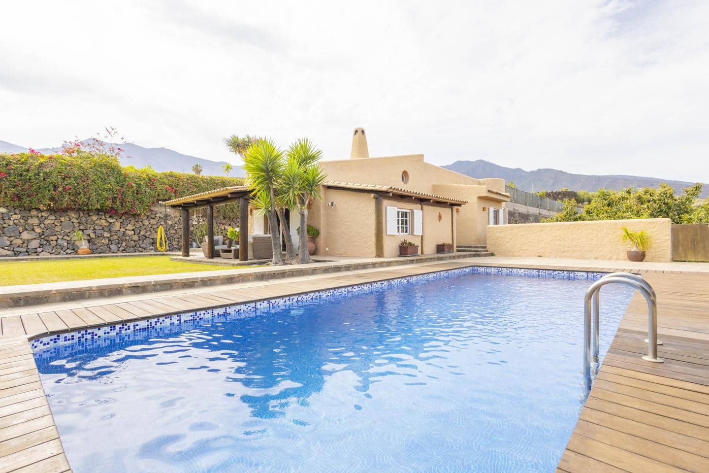 5 soveværelse Villa til salg i Arafo med swimmingpool garage - € 990.000 (Ref: 8307341)