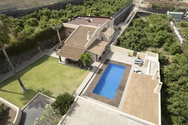 5 soveværelse Villa til salg i Arafo med swimmingpool garage - € 990.000 (Ref: 8307341)