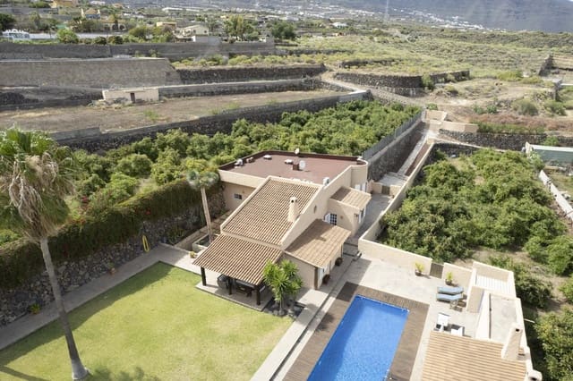 5 soveværelse Villa til salg i Arafo med swimmingpool garage - € 990.000 (Ref: 8307341)