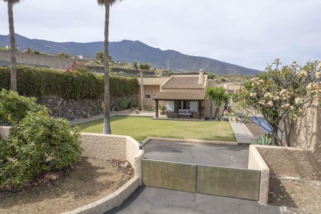 5 soveværelse Villa til salg i Arafo med swimmingpool garage - € 990.000 (Ref: 8307341)