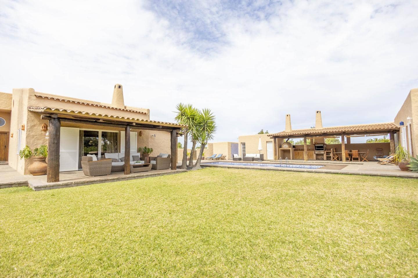 5 soveværelse Villa til salg i Arafo med swimmingpool garage - € 990.000 (Ref: 8307341)