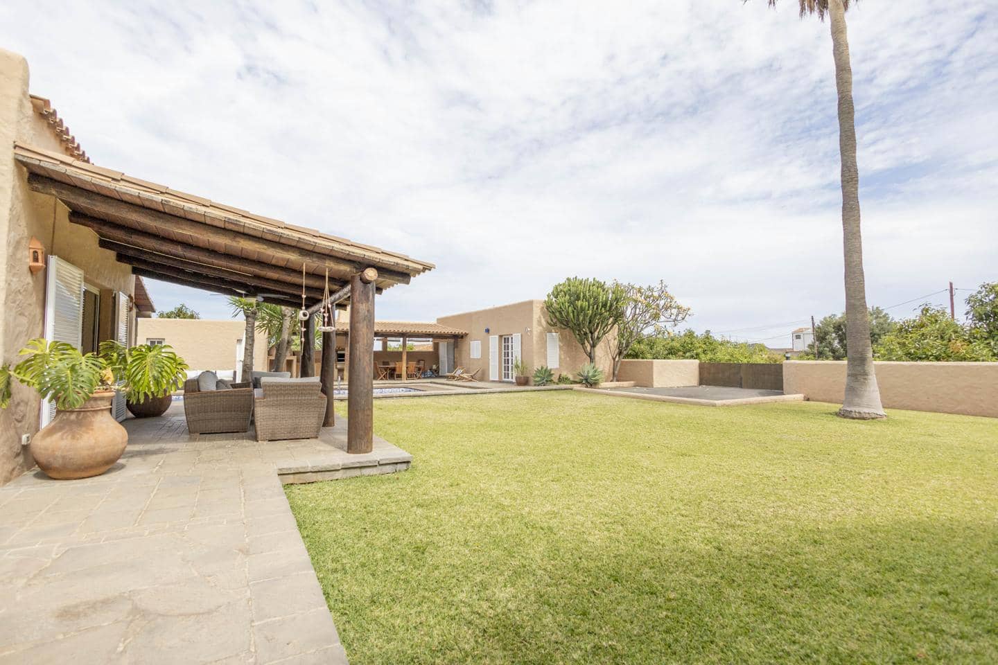 5 soveværelse Villa til salg i Arafo med swimmingpool garage - € 990.000 (Ref: 8307341)