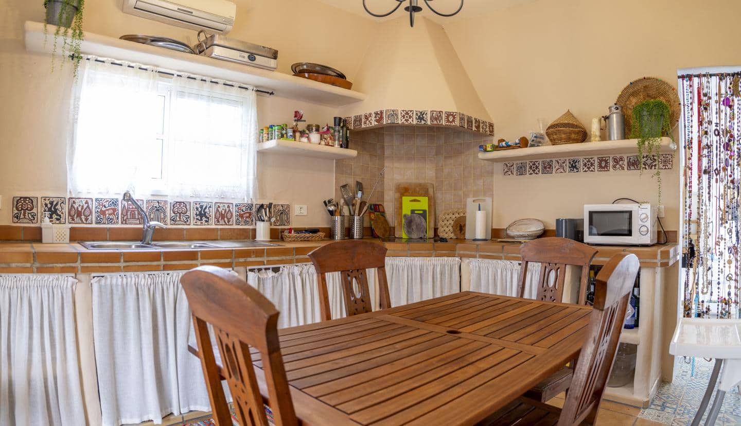 5 soveværelse Villa til salg i Arafo med swimmingpool garage - € 990.000 (Ref: 8307341)