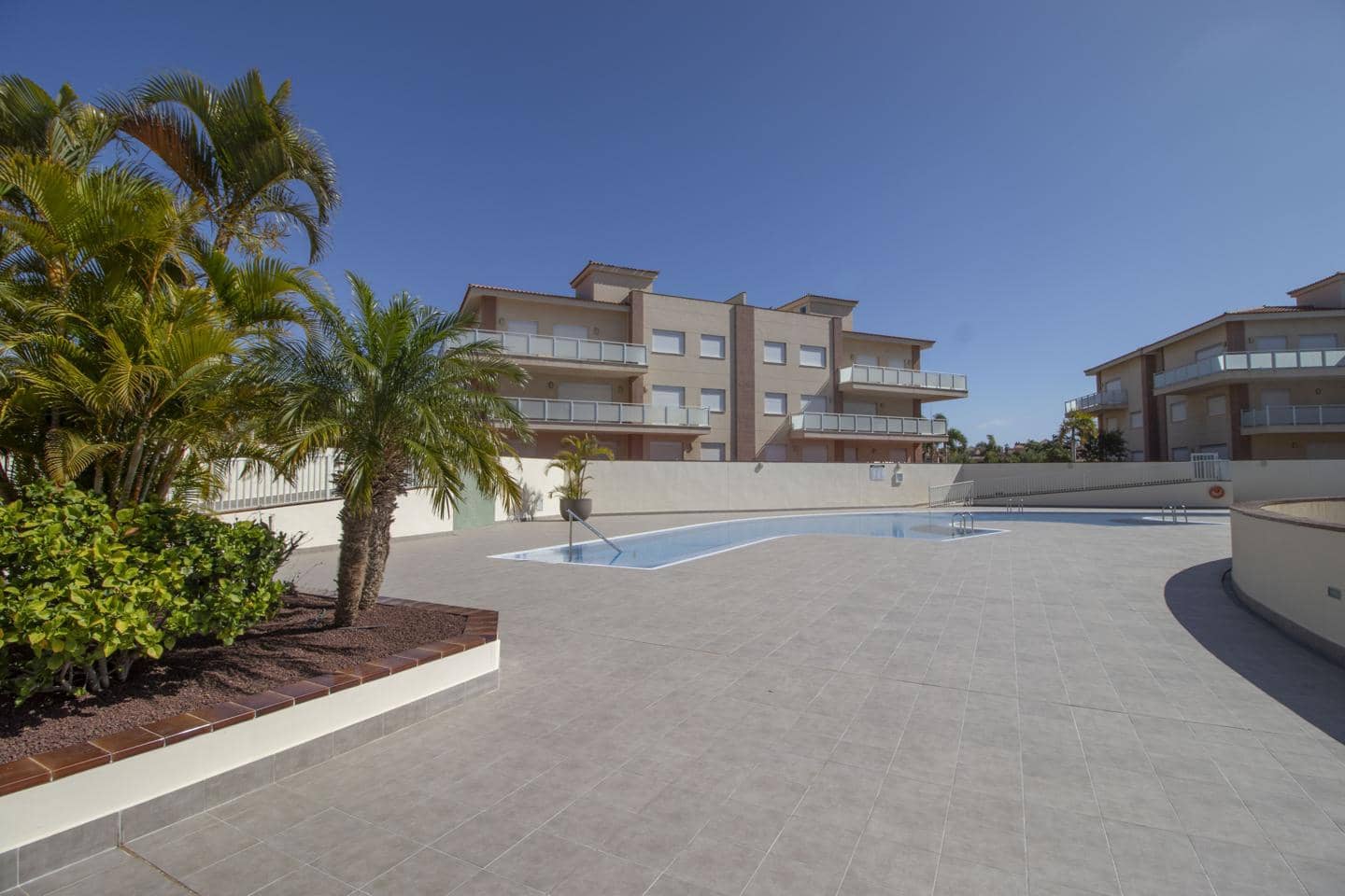 Piso de 2 habitaciones en Amarilla Golf en venta con garaje - 353.400 € (Ref: 8317517)