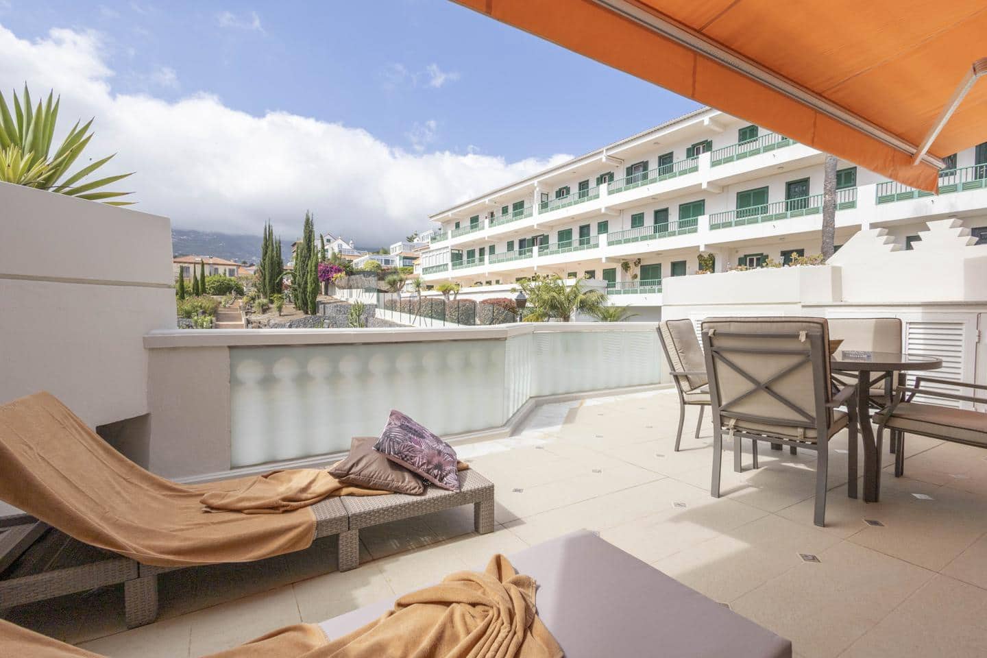 1 bedroom Flat for sale in Puerto de la Cruz with pool garage - € 329,900 (Ref: 8327063)