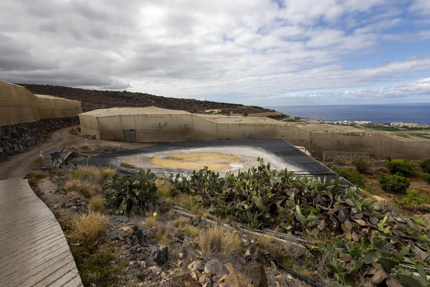 Grunde uden byggetilladelser til salg i Guia de Isora - € 990.000 (Ref: 8372331)