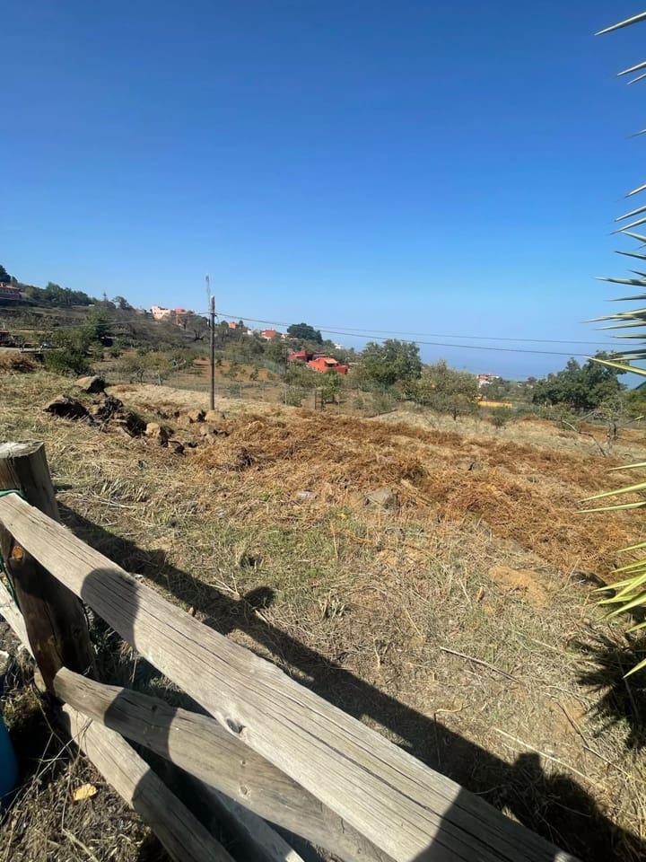 3 bedroom Villa for sale in La Orotava with garage - € 370,000 (Ref: 8417084)