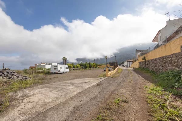 3 bedroom Villa for sale in La Orotava with garage - € 370,000 (Ref: 8417084)