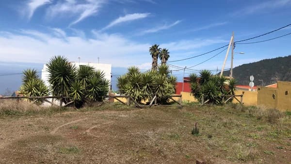 3 bedroom Villa for sale in La Orotava with garage - € 370,000 (Ref: 8417084)