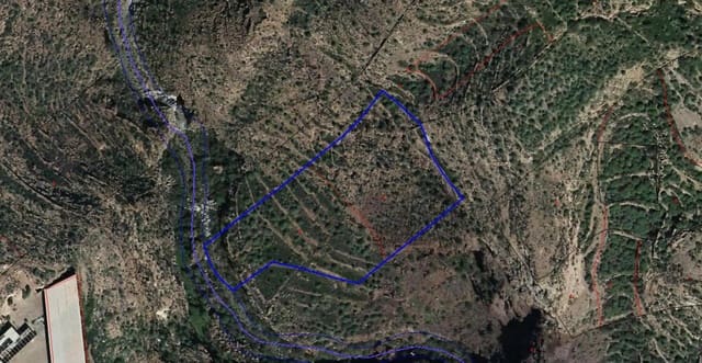 Ubebygd land til salgs i Arico - € 83 000 (Ref: 8451633)