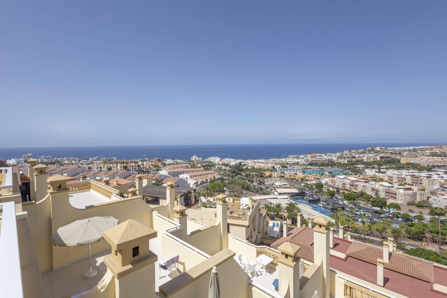 2 soveværelse Lejlighed til salg i Adeje med swimmingpool - € 330.000 (Ref: 8537973)