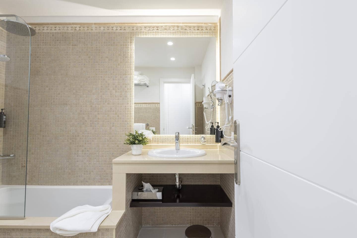 1 slaapkamer Flat te koop in San Miguel de Abona met zwembad - € 210.000 (Ref: 8541729)