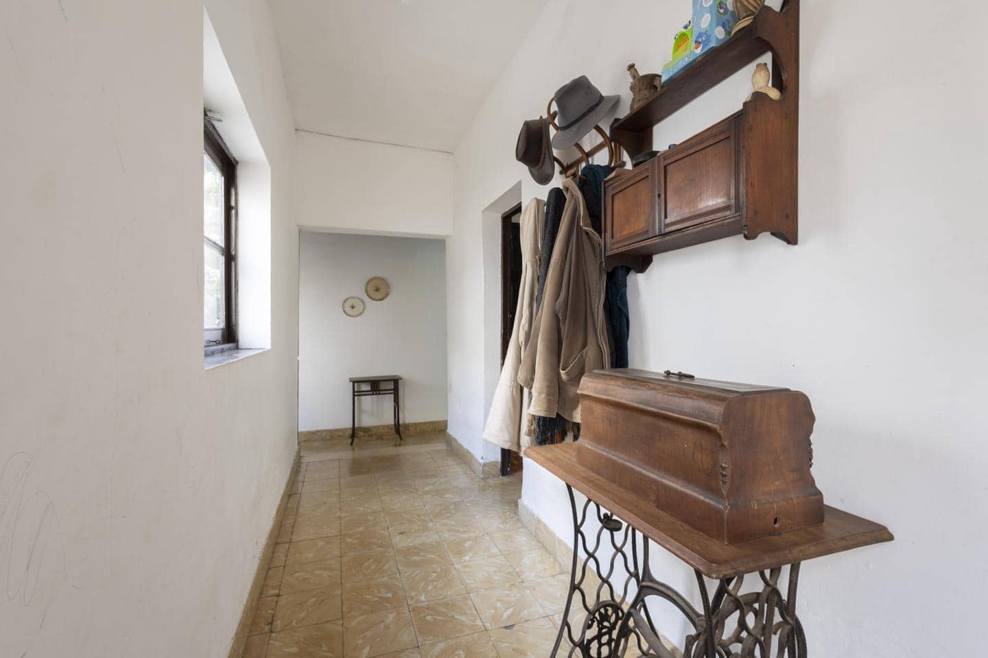 8 sypialnia Willa na sprzedaż w Arona z garażem - 600 000 € (Ref: 8611775)