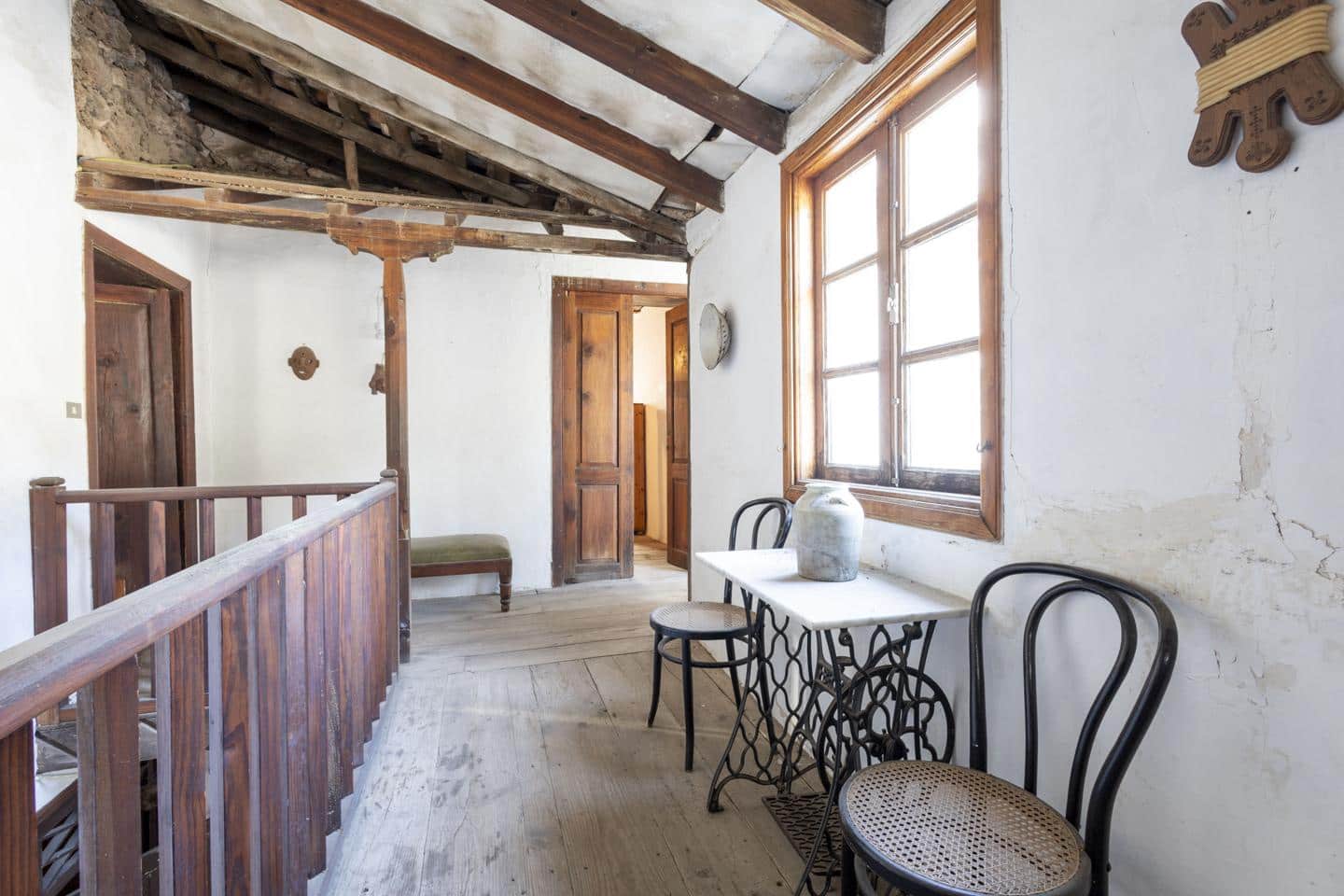 8 sypialnia Willa na sprzedaż w Arona z garażem - 600 000 € (Ref: 8611775)