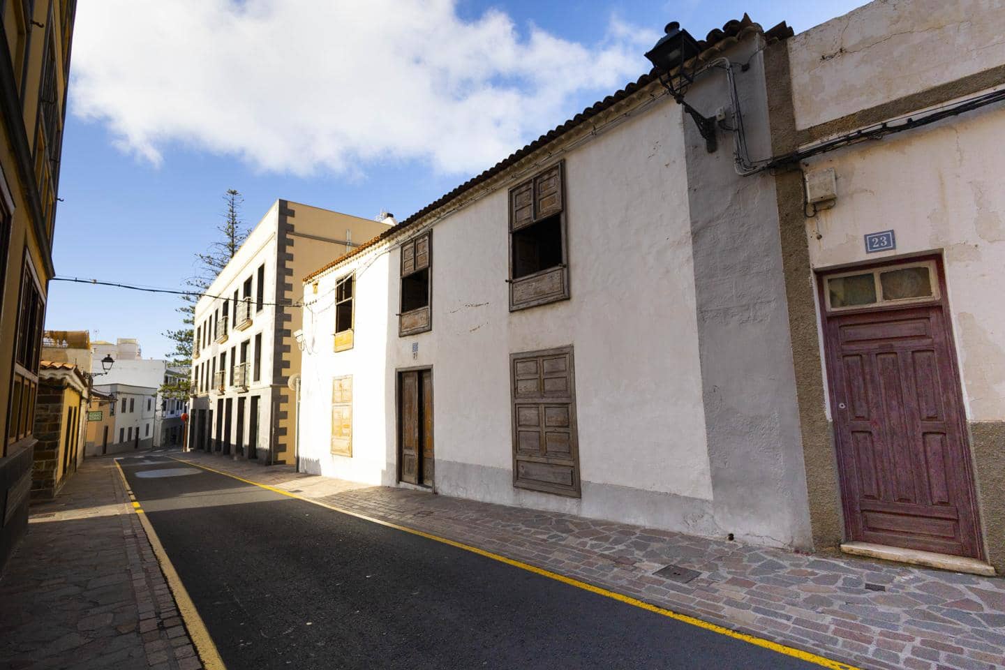 8 sypialnia Willa na sprzedaż w Arona z garażem - 600 000 € (Ref: 8611775)