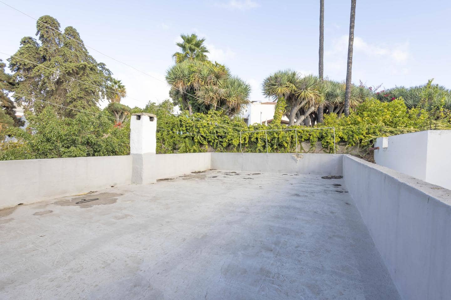 8 sypialnia Willa na sprzedaż w Arona z garażem - 600 000 € (Ref: 8611775)