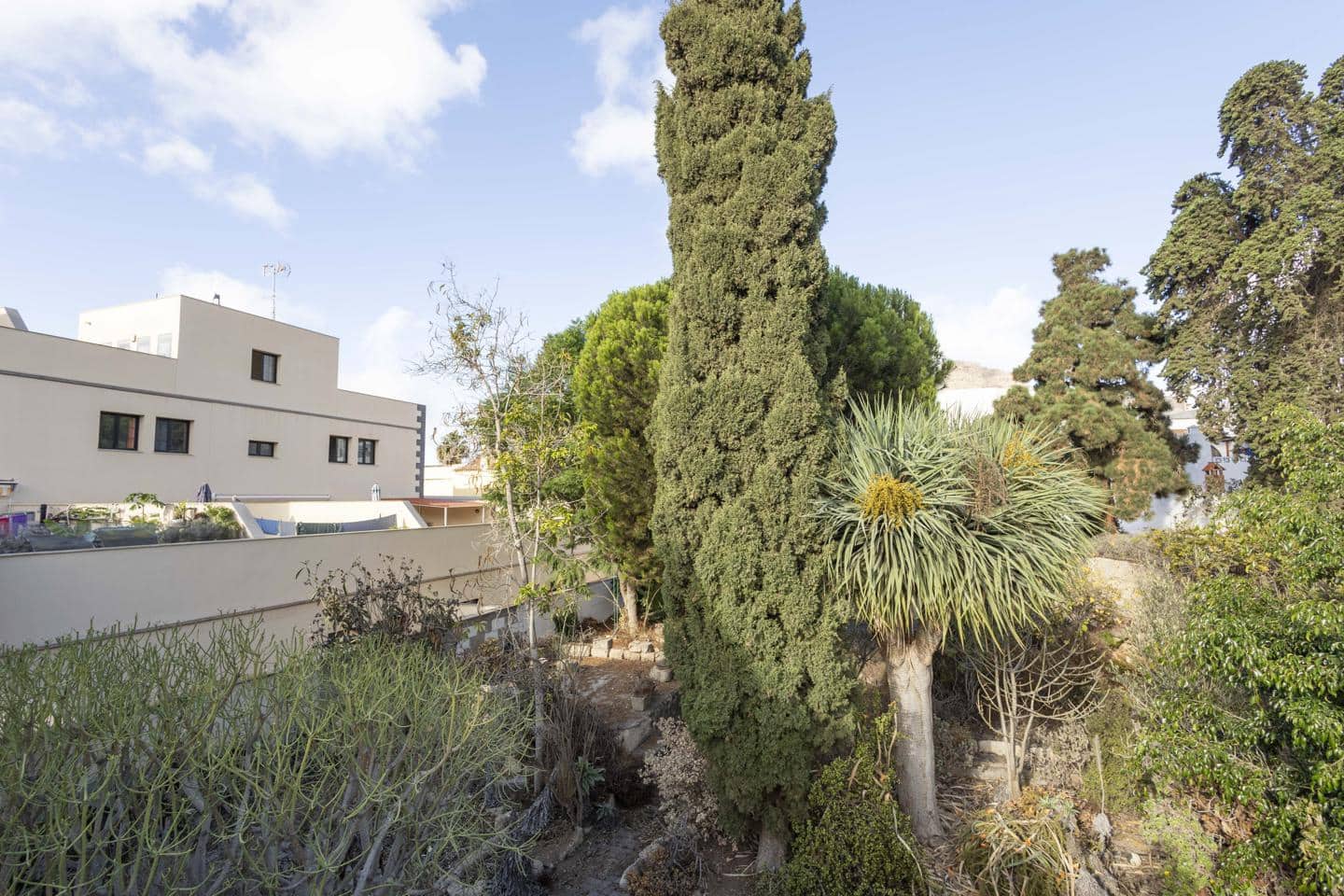 8 sypialnia Willa na sprzedaż w Arona z garażem - 600 000 € (Ref: 8611775)