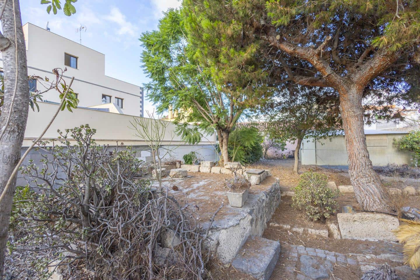 8 sypialnia Willa na sprzedaż w Arona z garażem - 600 000 € (Ref: 8611775)