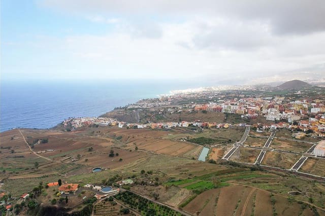 Undeveloped Land for sale in Los Realejos - € 400,000 (Ref: 8620678)