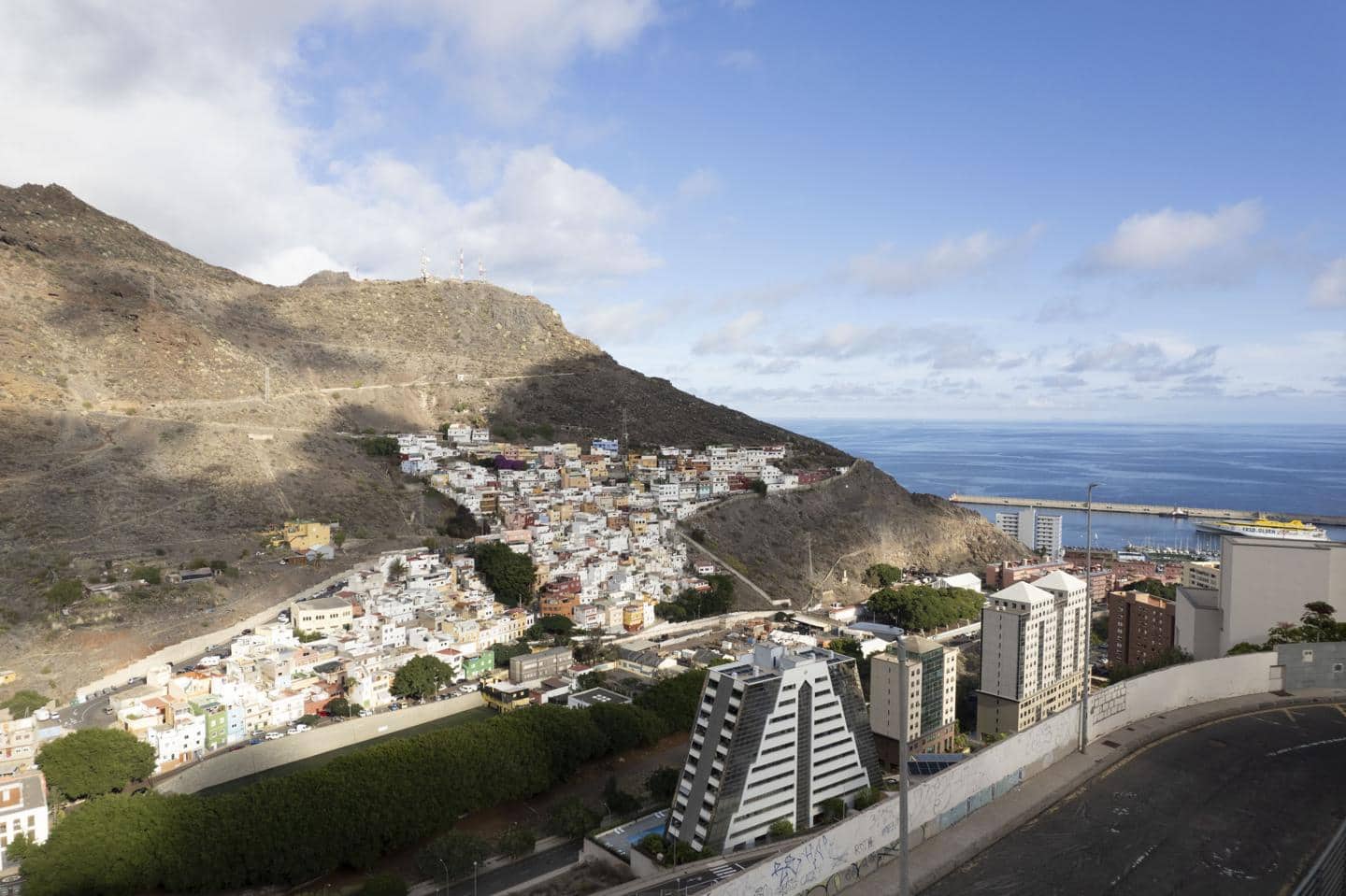 Grunde uden byggetilladelser til salg i Santa Cruz de Tenerife - € 375.000 (Ref: 8674944)