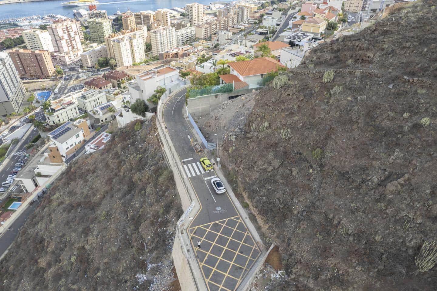Grunde uden byggetilladelser til salg i Santa Cruz de Tenerife - € 375.000 (Ref: 8674944)