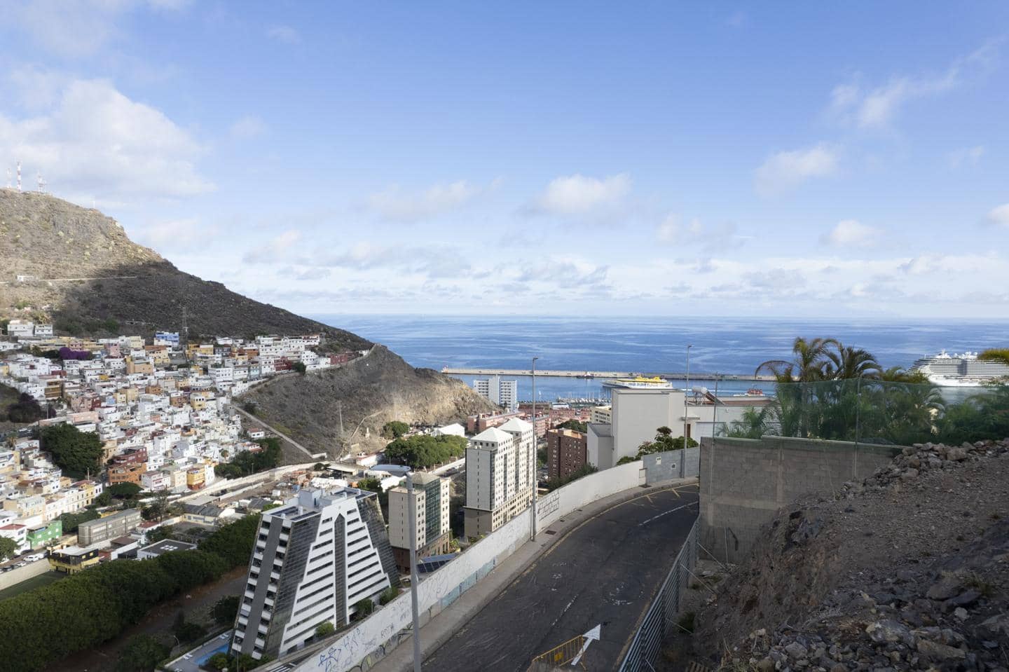 Grunde uden byggetilladelser til salg i Santa Cruz de Tenerife - € 375.000 (Ref: 8674944)
