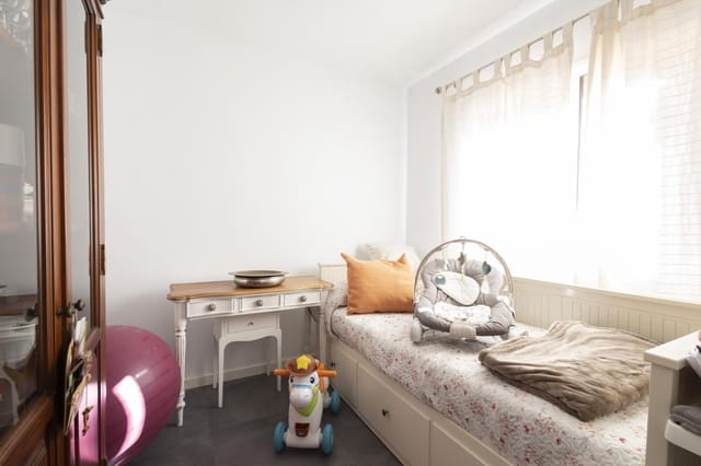 4 slaapkamer Villa te koop in El Sauzal met zwembad - € 590.000 (Ref: 8699257)