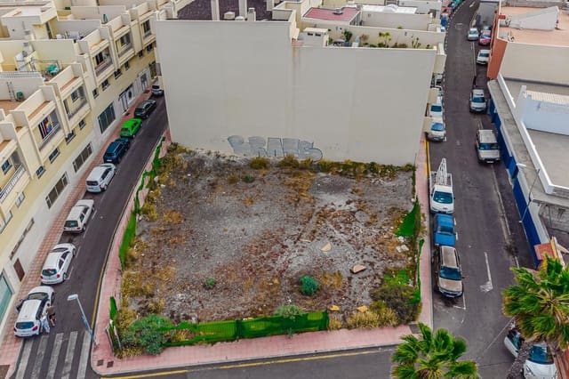 Grond te koop in Arona - € 425.000 (Ref: 8737001)