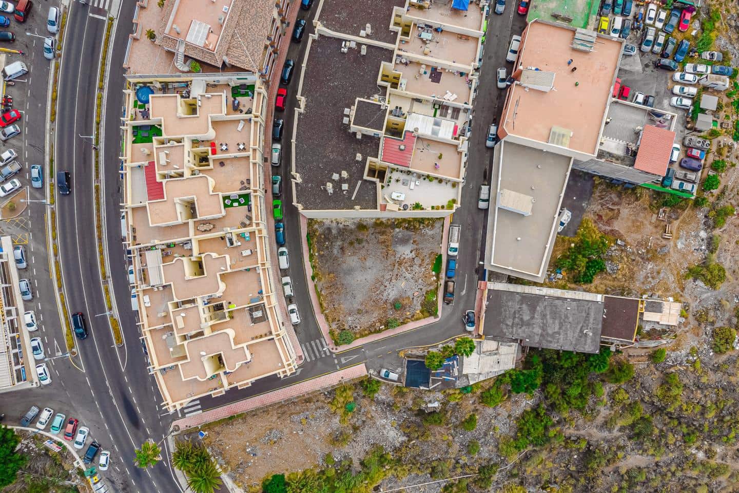 Grond te koop in Arona - € 425.000 (Ref: 8737001)