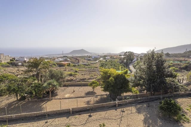 Grunde uden byggetilladelser til salg i Arafo - € 400.000 (Ref: 8756572)