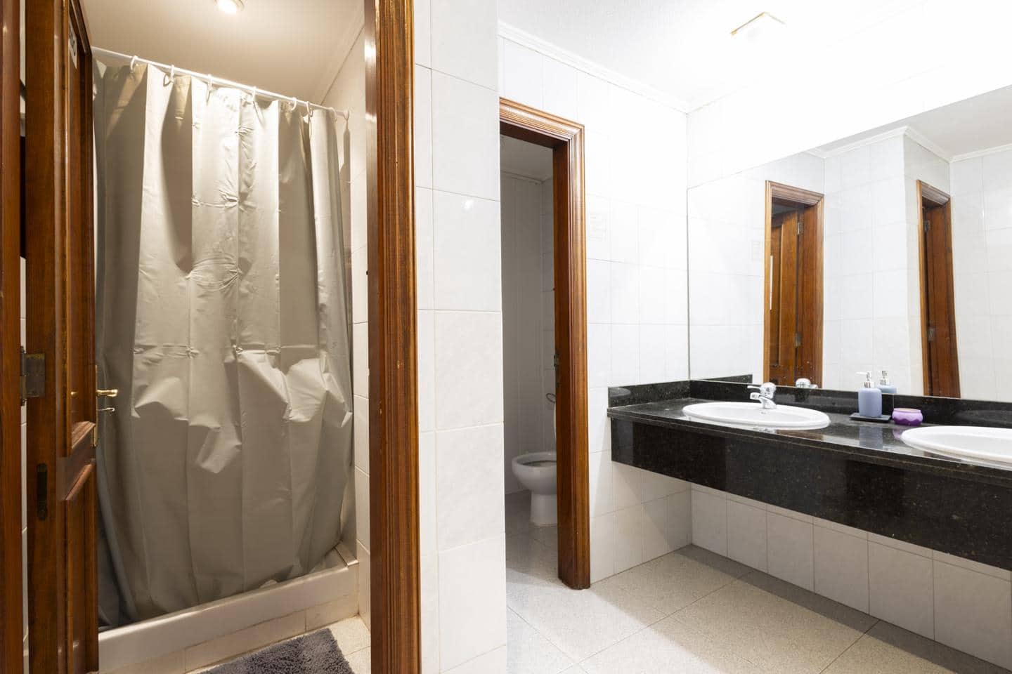 1 soveværelse Virksomhed til leje i Puerto de la Cruz - € 1.600 (Ref: 8762309)