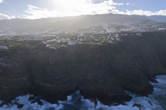 Ubebygd land til salgs i Santa Ursula - € 636 667 (Ref: 8762721)