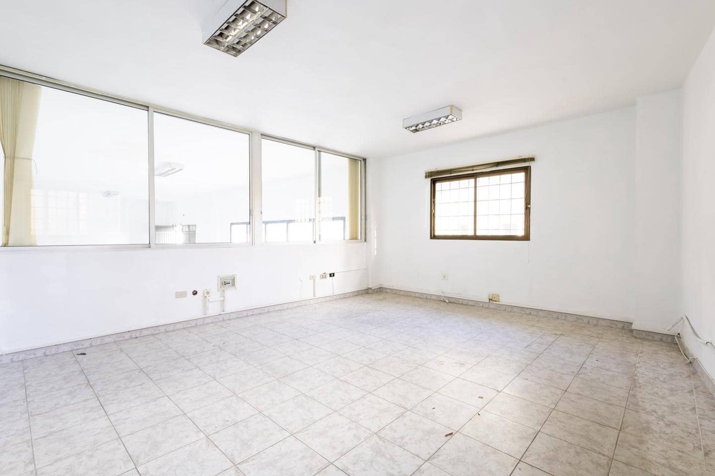 1 soveværelse Virksomhed til salg i San Cristobal de La Laguna - € 264.000 (Ref: 8788059)