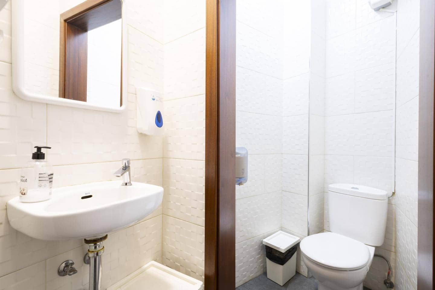 1 Zimmer Firma/Unternehmen zu vermieten in San Cristobal de La Laguna - 1.100 € (Ref: 8788790)