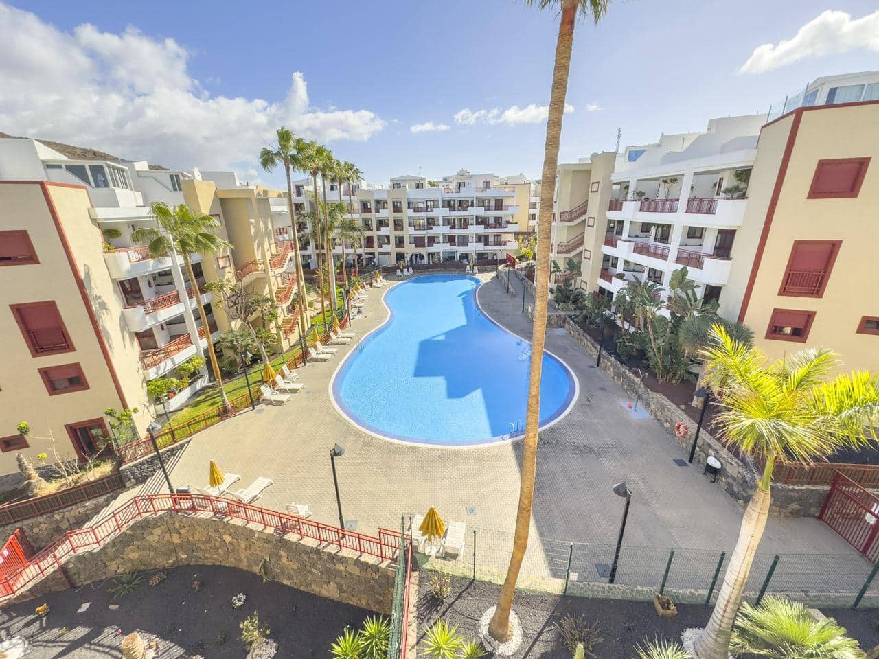 2 soveværelse Lejlighed til salg i Palm-Mar - € 389.000 (Ref: 8824462)