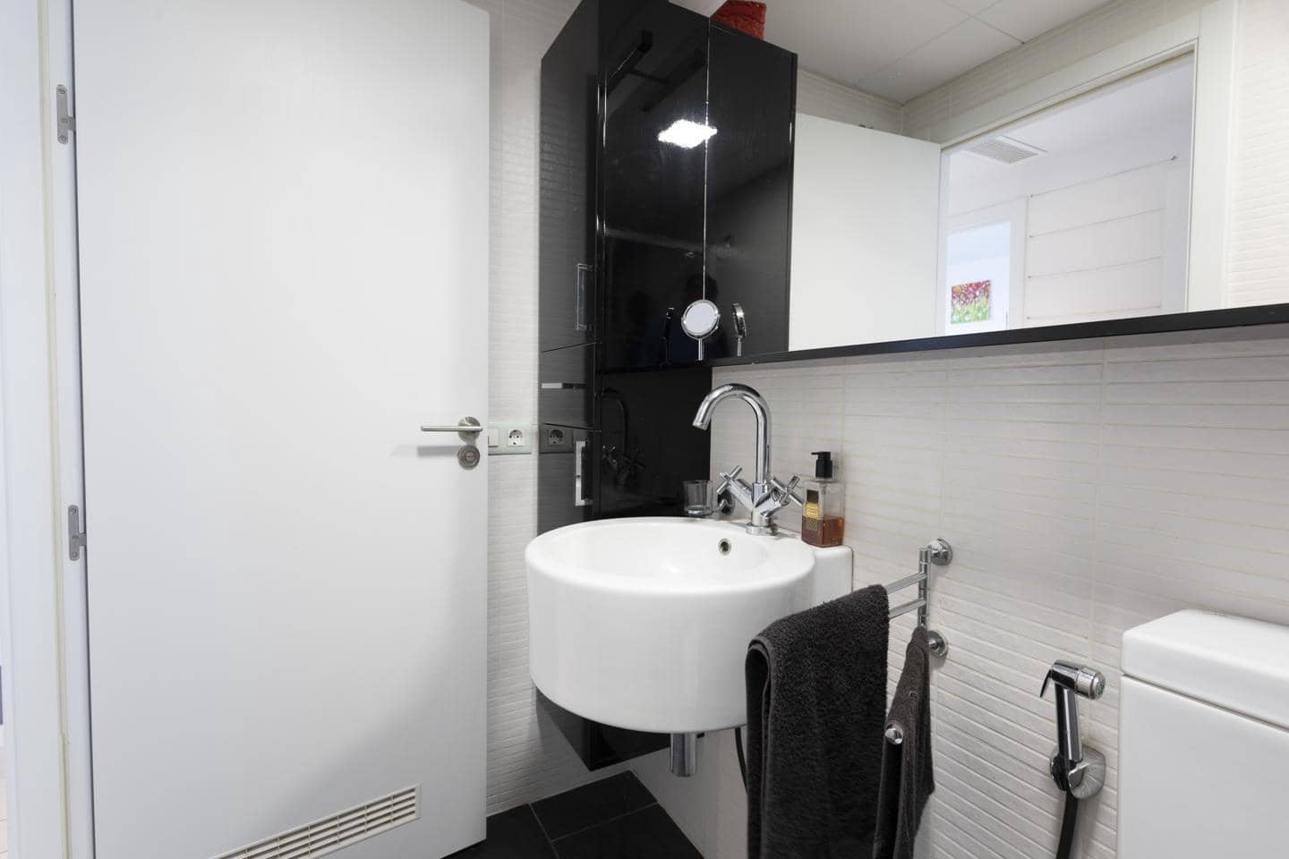 2 bedroom Flat for sale in Arona - € 459,000 (Ref: 8886876)