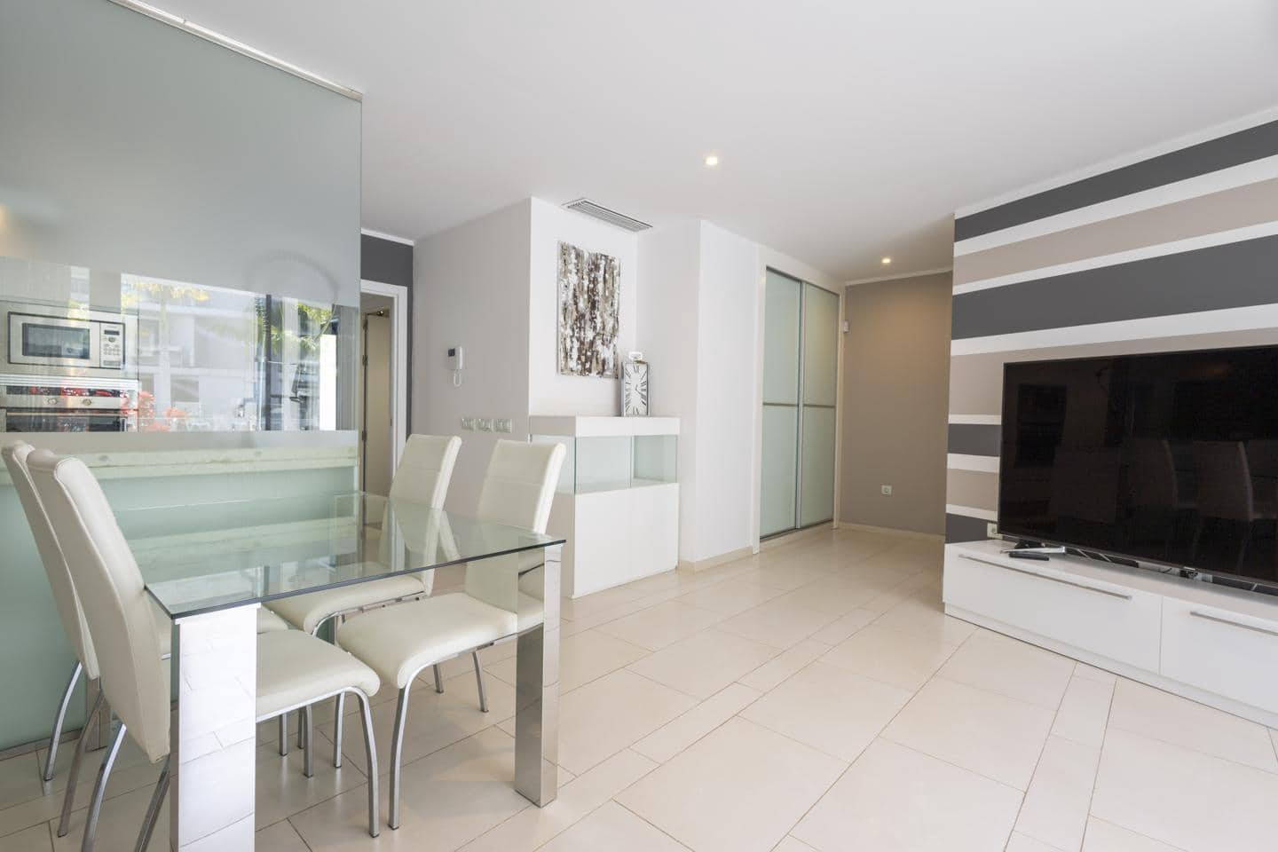 2 bedroom Flat for sale in Arona - € 459,000 (Ref: 8886876)