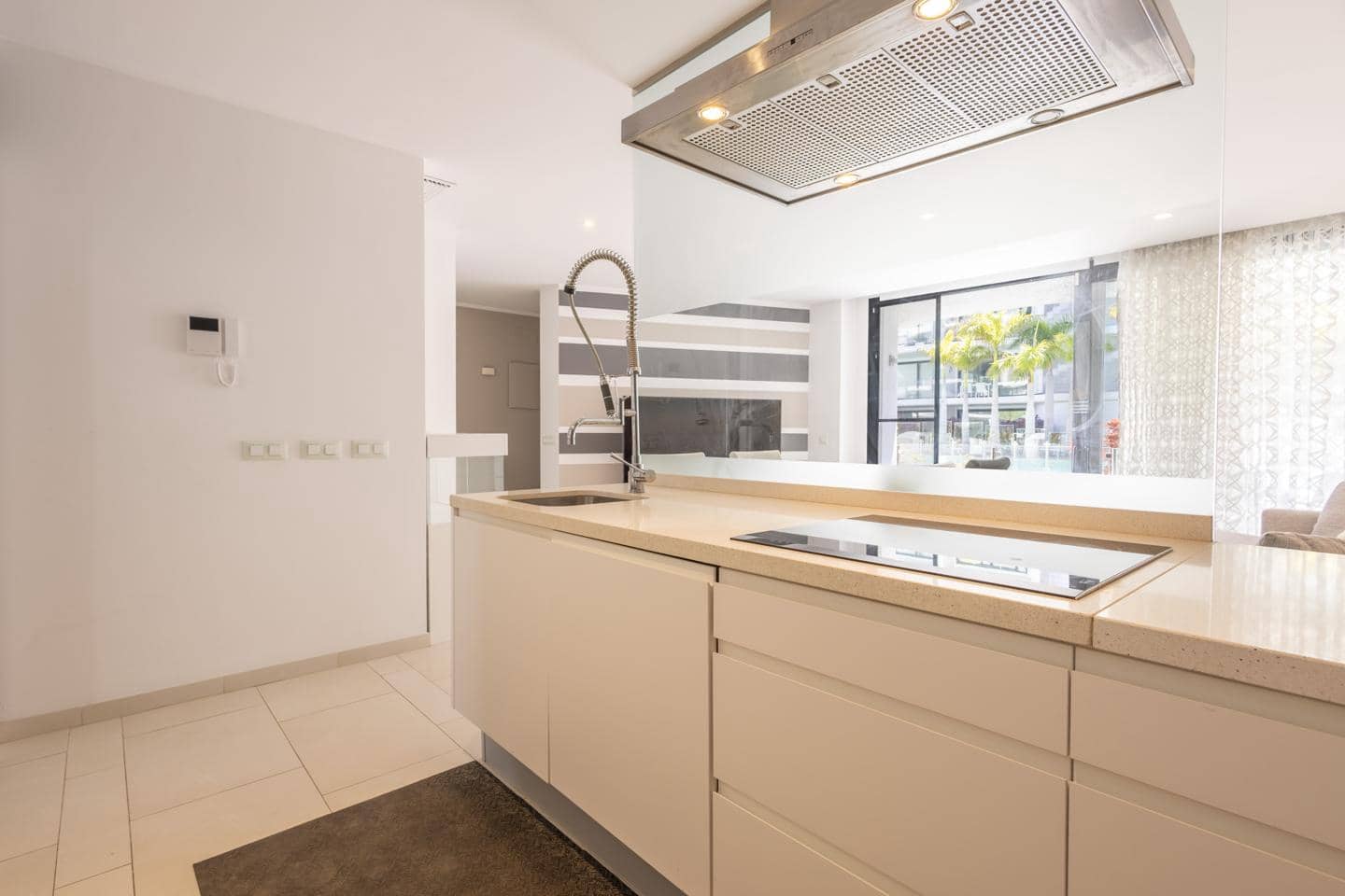 2 bedroom Flat for sale in Arona - € 459,000 (Ref: 8886876)