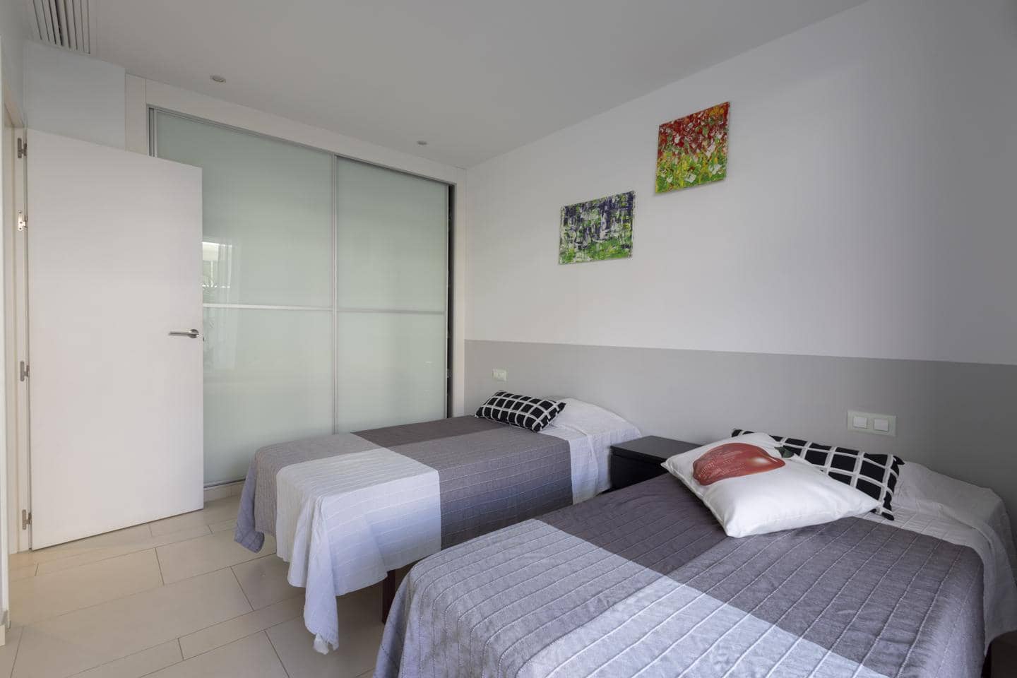 2 bedroom Flat for sale in Arona - € 459,000 (Ref: 8886876)