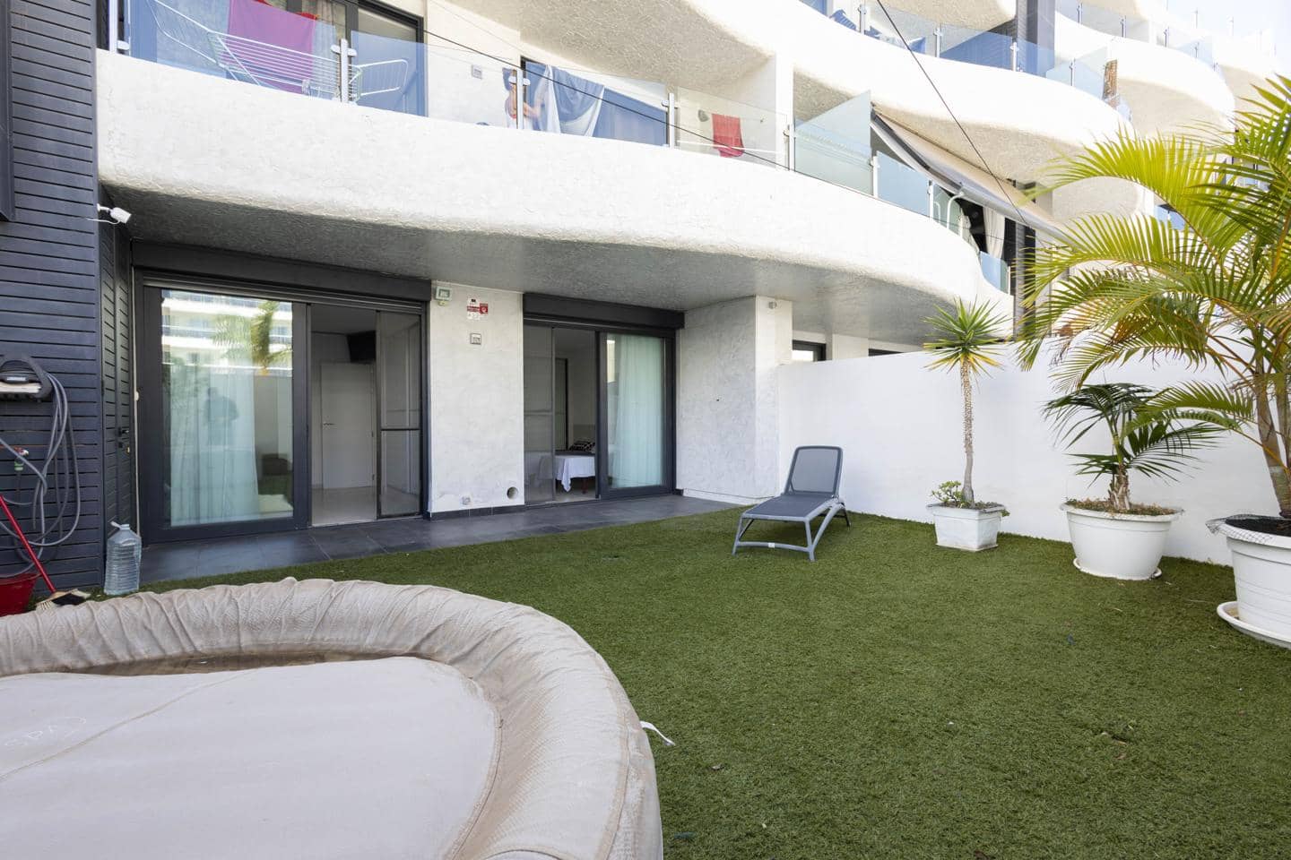 2 bedroom Flat for sale in Arona - € 459,000 (Ref: 8886876)