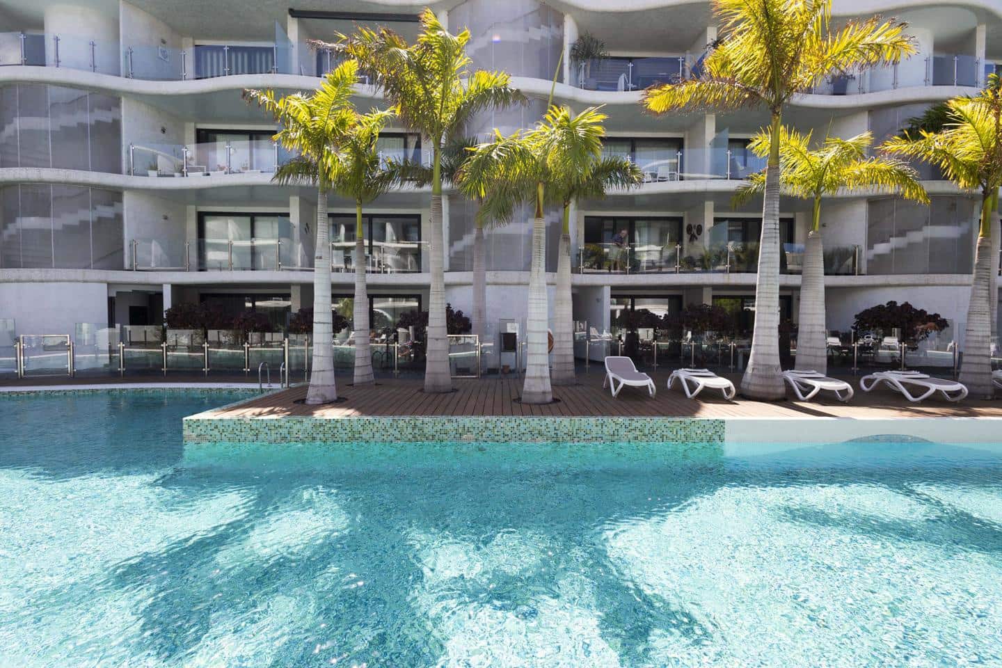 2 bedroom Flat for sale in Arona - € 459,000 (Ref: 8886876)