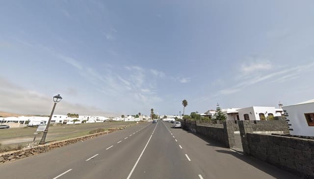 Ubebygd land til salgs i Teguise - € 99 900 (Ref: 8912151)