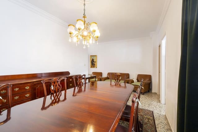 4 slaapkamer Flat te koop in San Cristóbal de La Laguna - € 440.000 (Ref: 8931155)