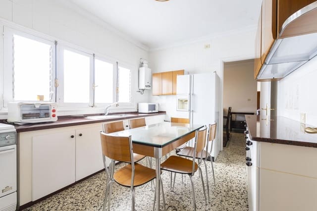 4 slaapkamer Flat te koop in San Cristóbal de La Laguna - € 440.000 (Ref: 8931155)