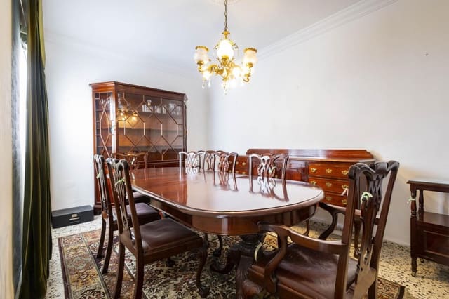 4 slaapkamer Flat te koop in San Cristóbal de La Laguna - € 440.000 (Ref: 8931155)