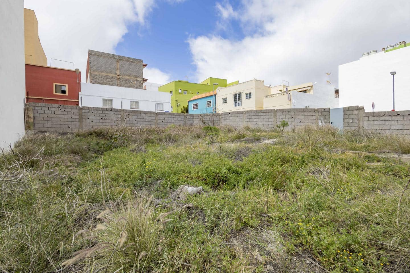 Grunde uden byggetilladelser til salg i Santa Cruz de Tenerife - € 150.000 (Ref: 8949871)